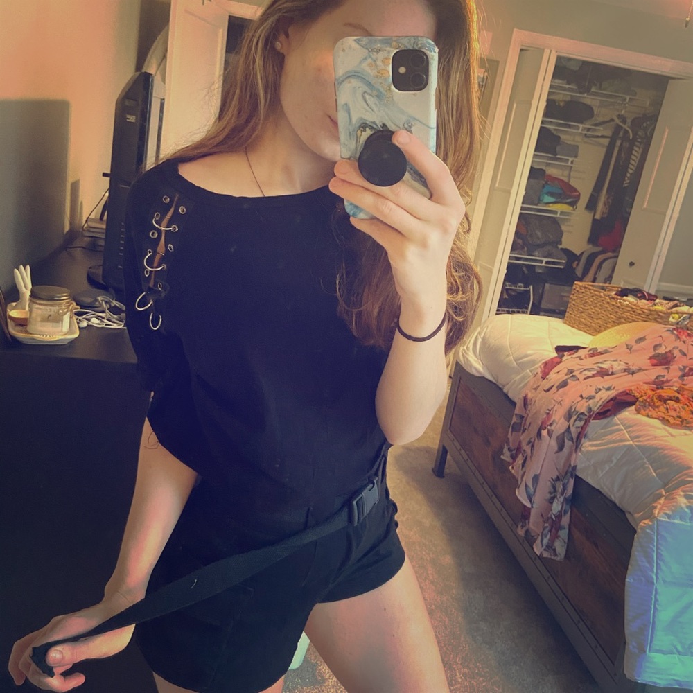 Black Chain Crop Top